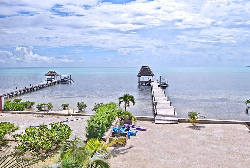 ultimate-luxury-beach-house-balcony-view-1-