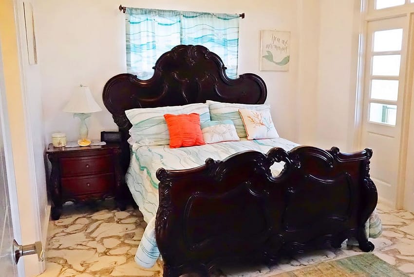 ultimate-luxury-beach-house-room-1